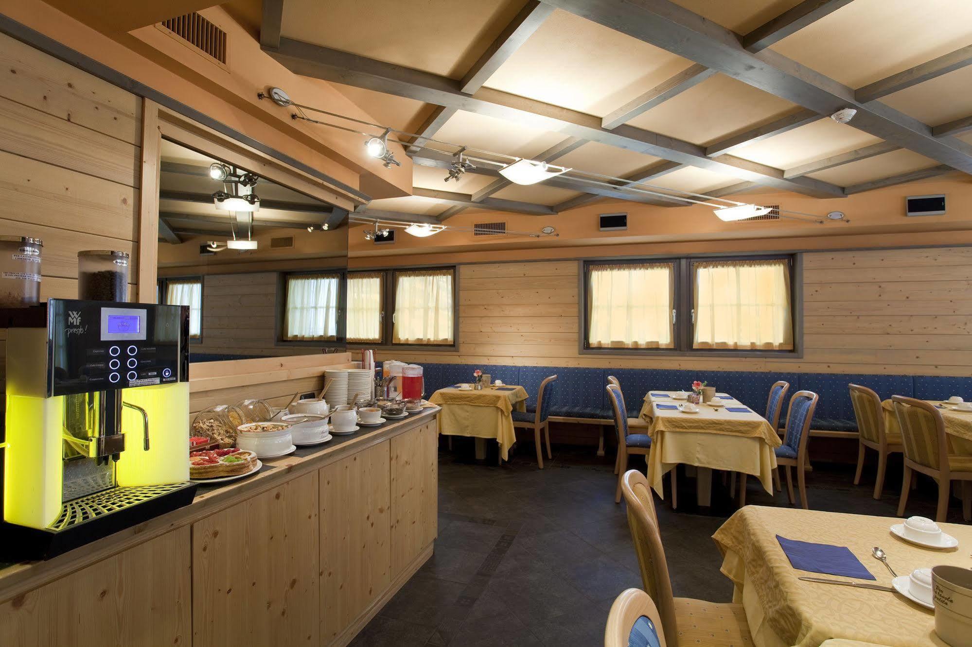 Hotel Marzia Livigno Eksteriør bilde