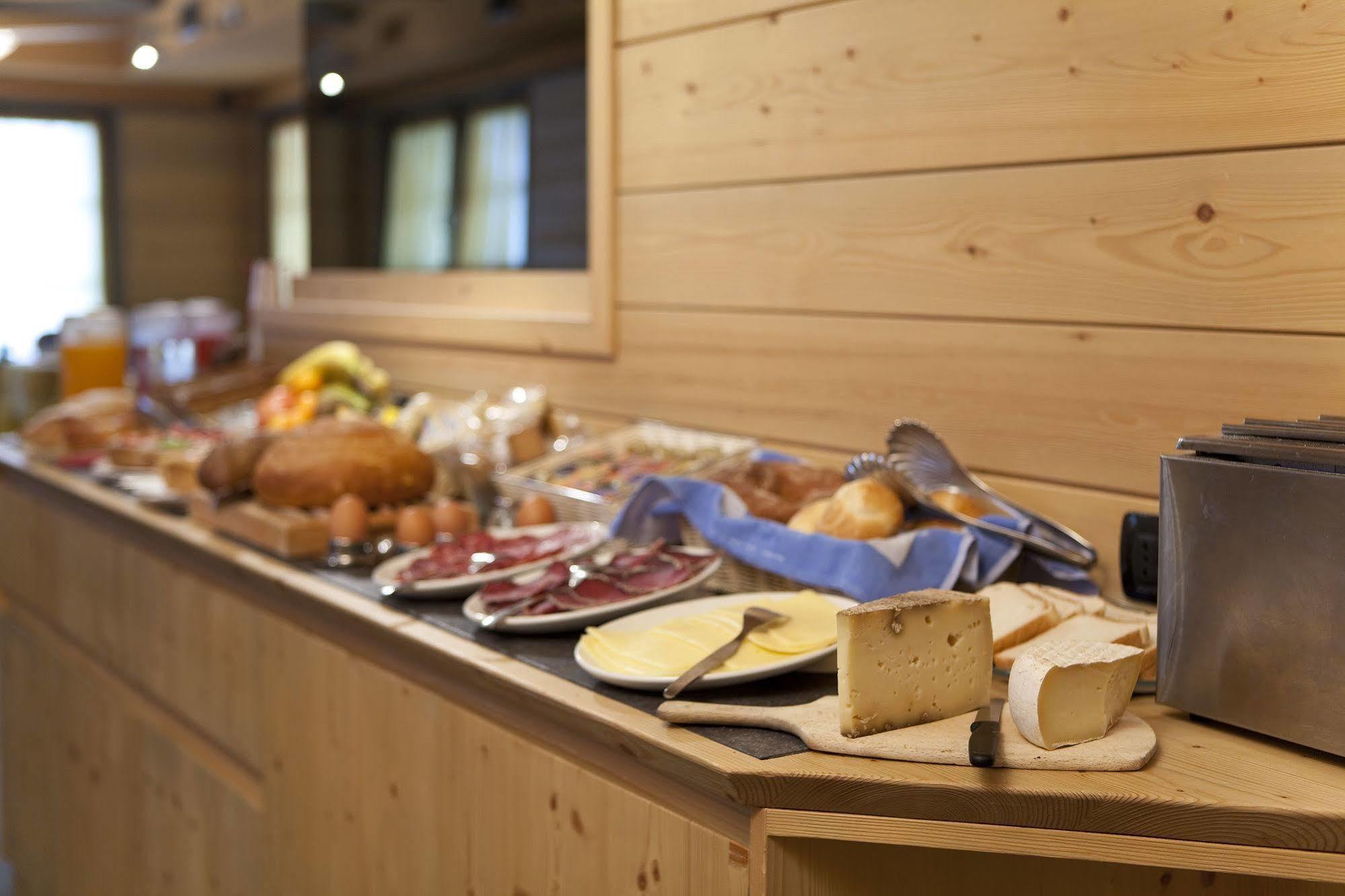 Hotel Marzia Livigno Eksteriør bilde